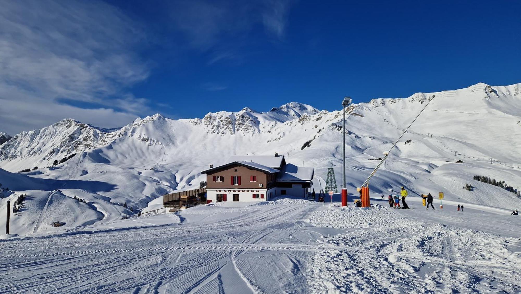 Hotel Le Chaudron Ski In Ski Out Champéry Buitenkant foto